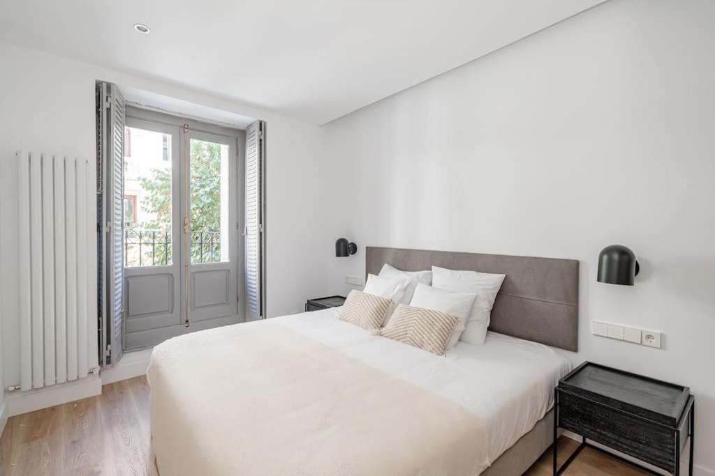 Centro XIV Calle Mayor 3Br 3Bh Apartman Madrid Kültér fotó